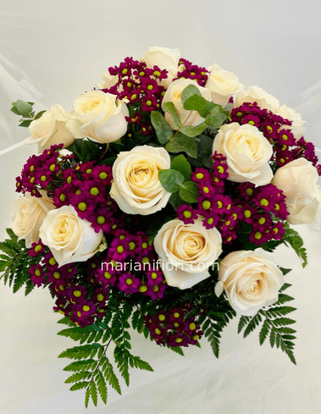 Bouquet di rose e margherite
